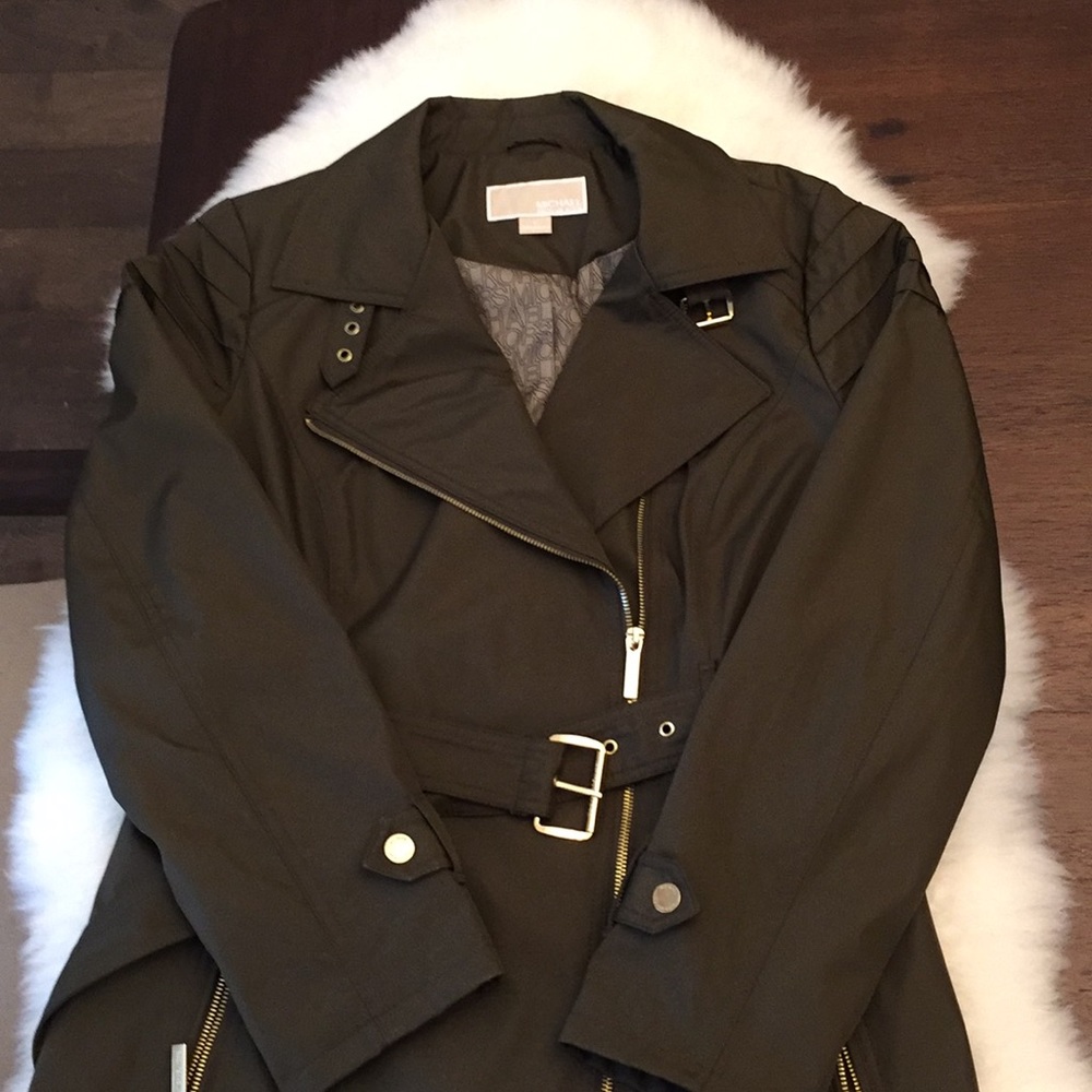 Like new!! Michael Kors Jacket 💗
